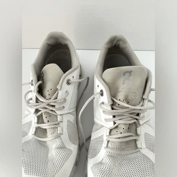 Women’s On Cloud Sneakers in White Sand Sz 8.5 - Picture 8 of 9